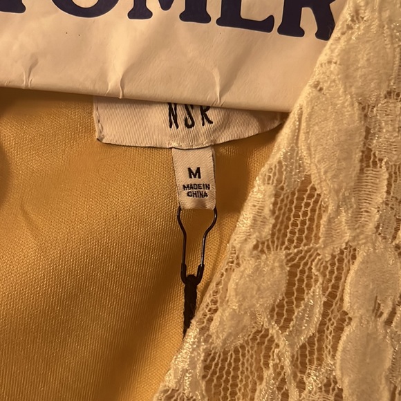 NWT NSR lace white and nude dress size: M - Picture 5 of 9